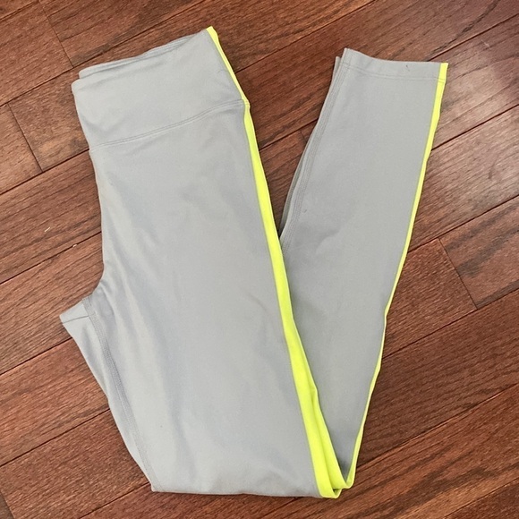 Pink active leggings - Picture 1 of 5